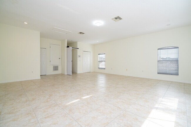 Building Photo - 3774 Eagle Isle Cir