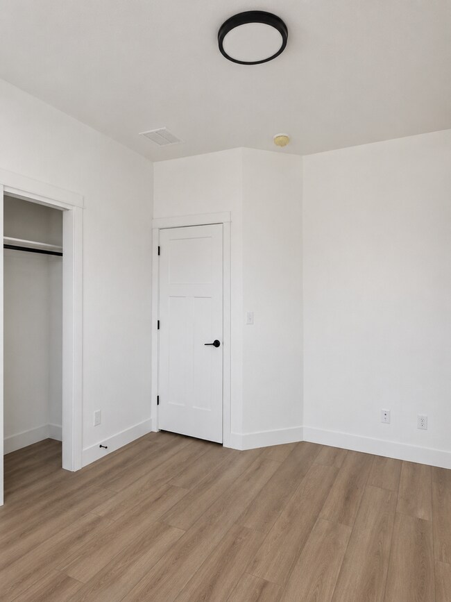Building Photo - 6306-6308 Decker Lane