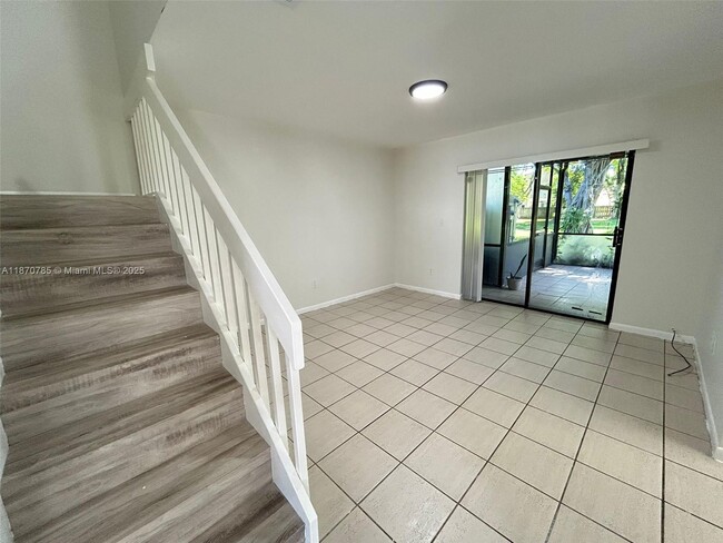 Building Photo - 11047 SW 154th Ct