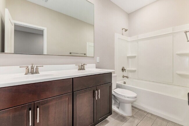 Building Photo - 19981 W Badgett Ln