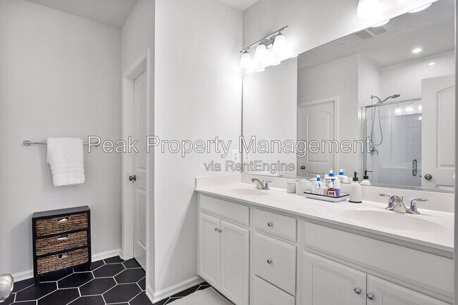 Building Photo - 8112 Wistar Creek Mews