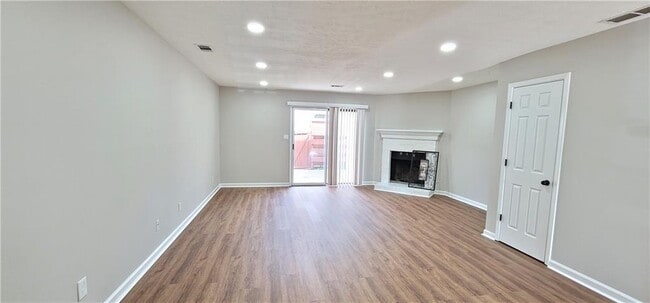 Building Photo - 2846 Webb Bridge Rd