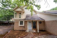 Building Photo - 3113 Oak Ridge Point