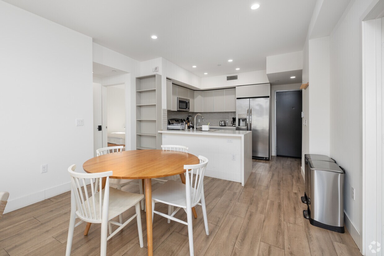 Ecco Lexington: Co-Living 5639 Lexington Ave Los Angeles CA