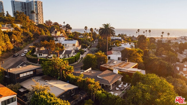 Building Photo - 279 Mabery Rd