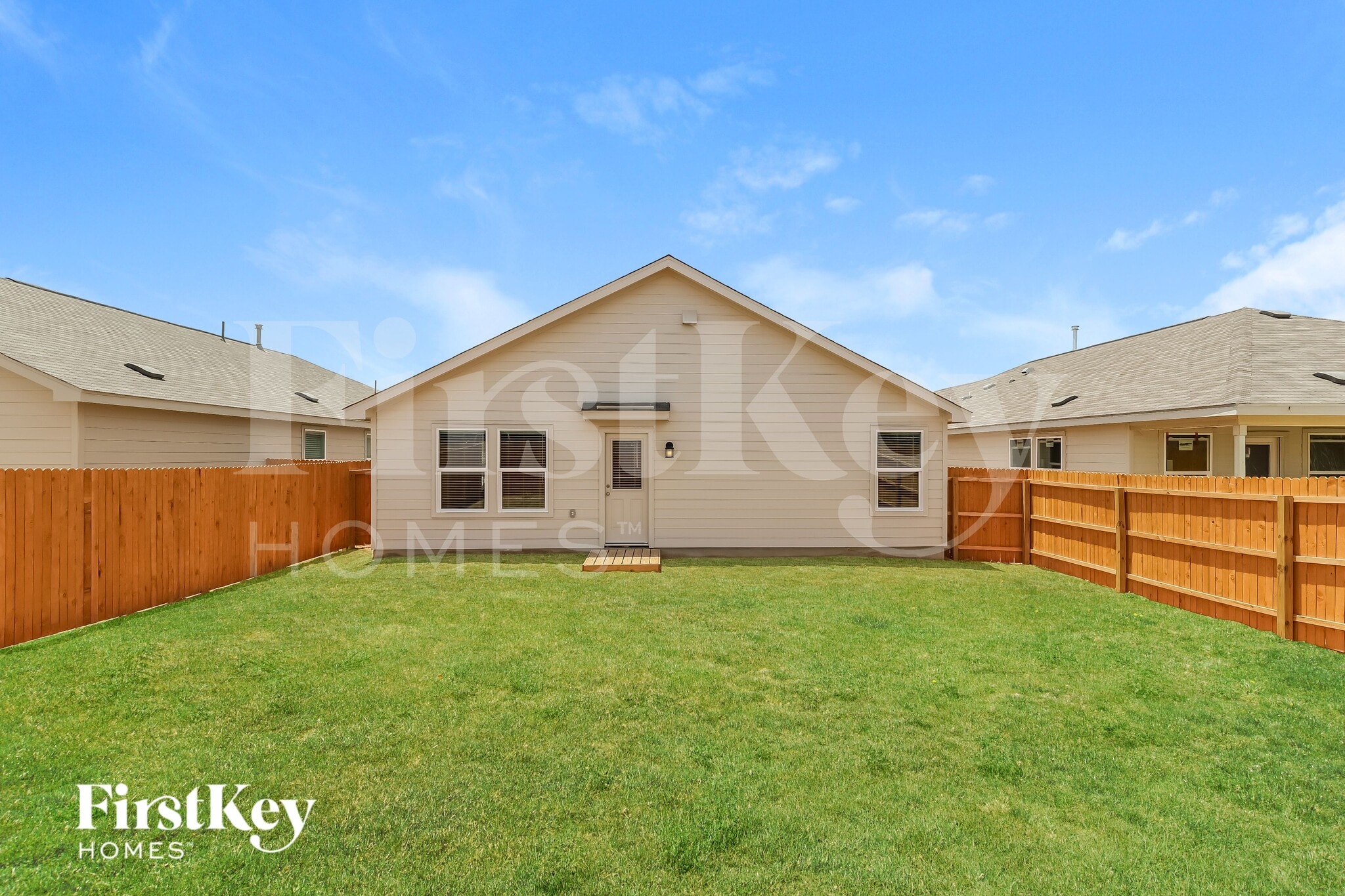 Building Photo - 10643 Erinita Way