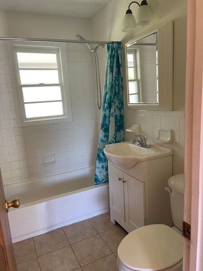 Building Photo - Charming Home in the Heart of the Congaree River District – Prime Location! - 302