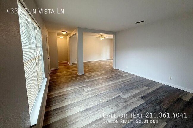 Building Photo - 4338 Sun Vista Ln