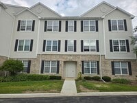 Building Photo - 149 N Waters Edge Dr