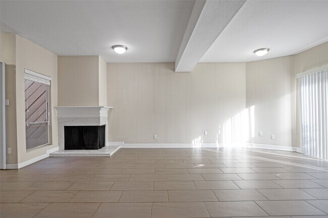 Building Photo - 12625 Memorial Dr