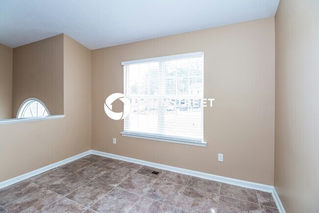 Building Photo - 3 Bedroom Pet-Friendly Home in Palmetto, GA with Main Street Renewal