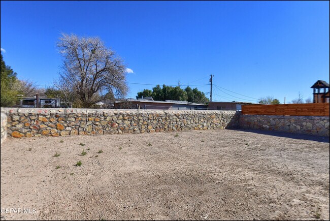 Building Photo - 7830 Estrella