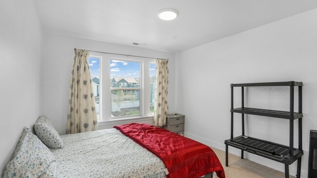 Building Photo - 4162 W Gate Keeper Dr