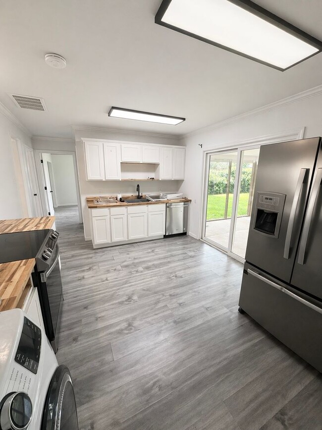 Building Photo - South Bossier!