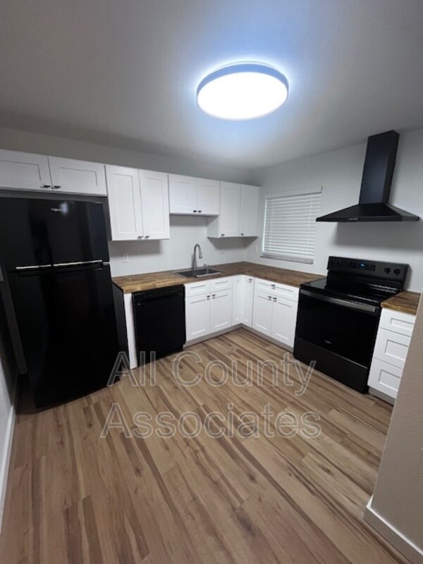 Building Photo - 2273 Norman Dr