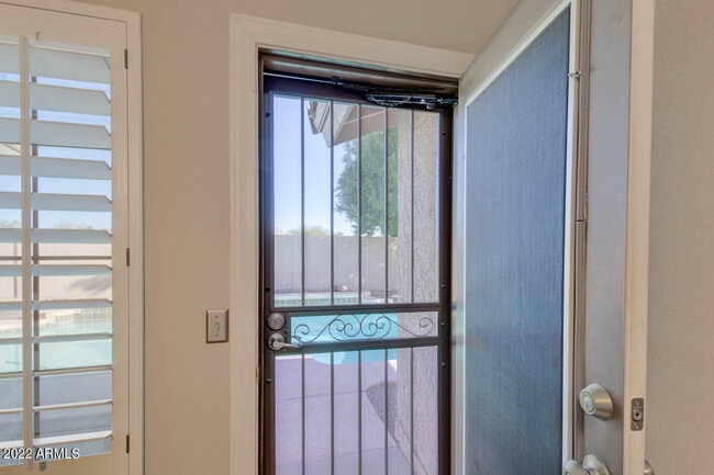 Building Photo - 12719 N 72nd Ave