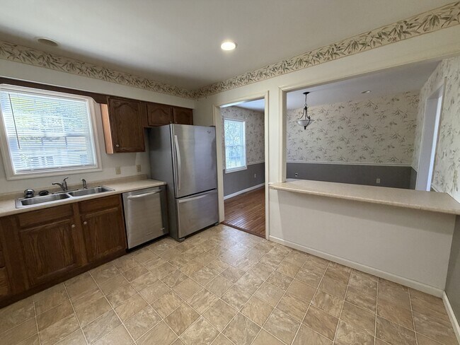 Building Photo - 1513 Princess Anne Ln