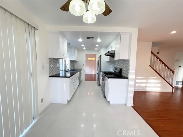 Building Photo - 440 Mockingbird Ln