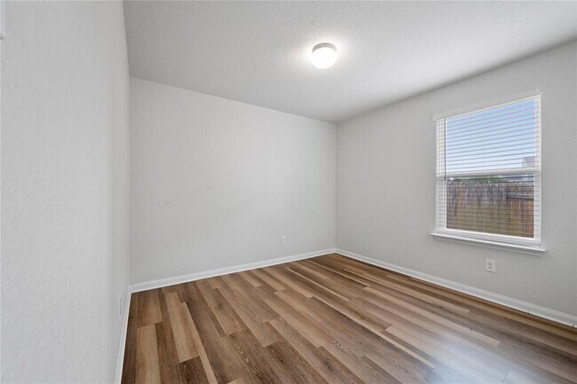 Building Photo - 221 Koontz Lp