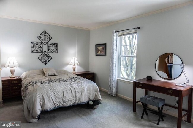 Building Photo - 609 Cambridge Ct