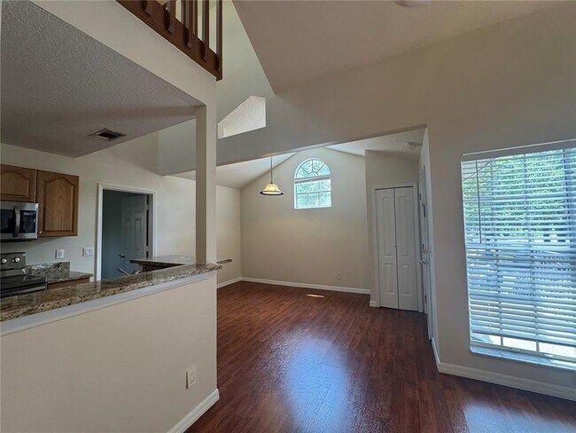 Building Photo - 964 Helmsley Ct