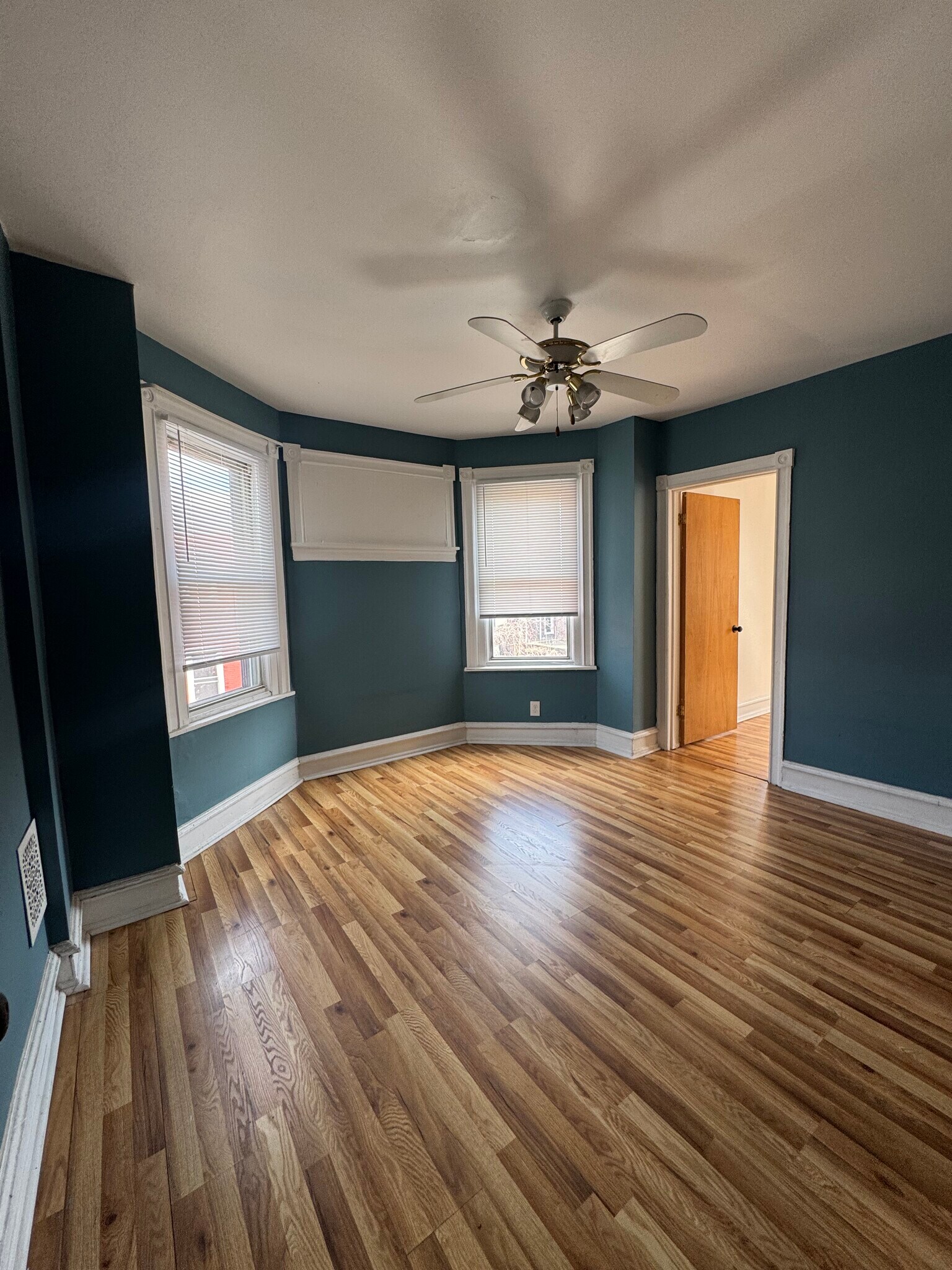 Building Photo - 5524 Locust St