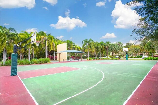 Building Photo - 2600 S Course Dr