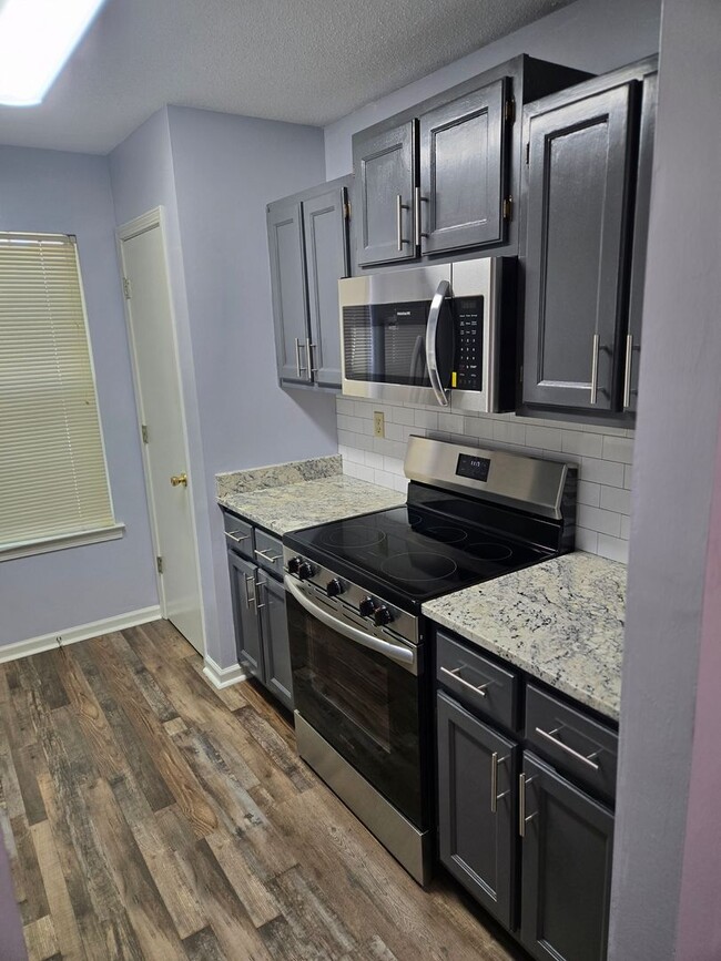 Building Photo - Available now MOVE IN SPECIAL HALF OFF FIR...