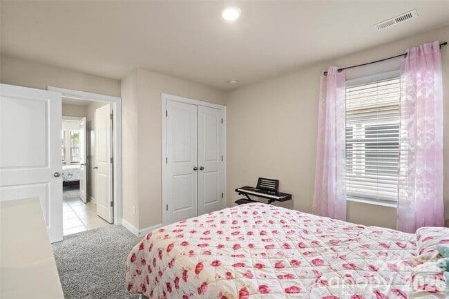 Building Photo - 613 Cedar Knoll Cir