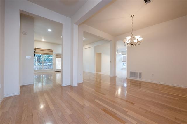 Building Photo - 1505 Valley Creek Rd