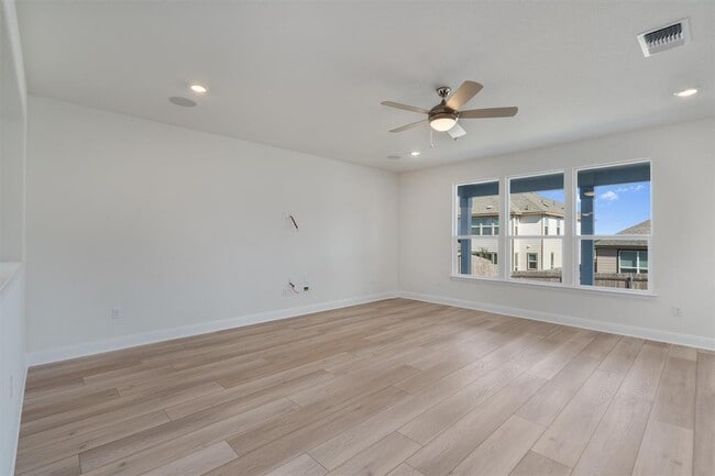 Building Photo - 8007 Marigny Wy