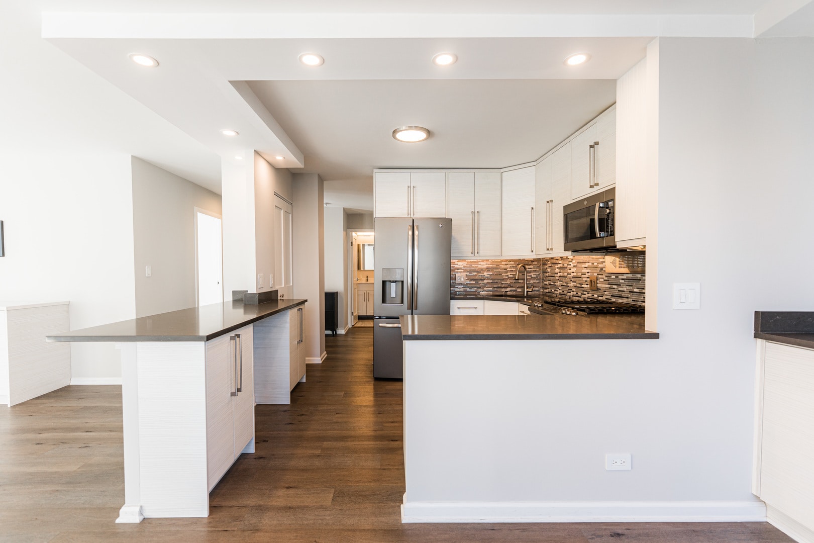 Building Photo - 400 E Randolph St