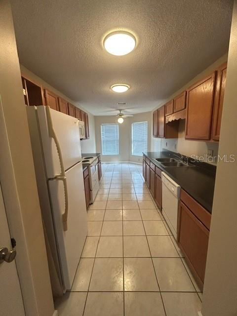 Building Photo - 563 Holbrook Cir