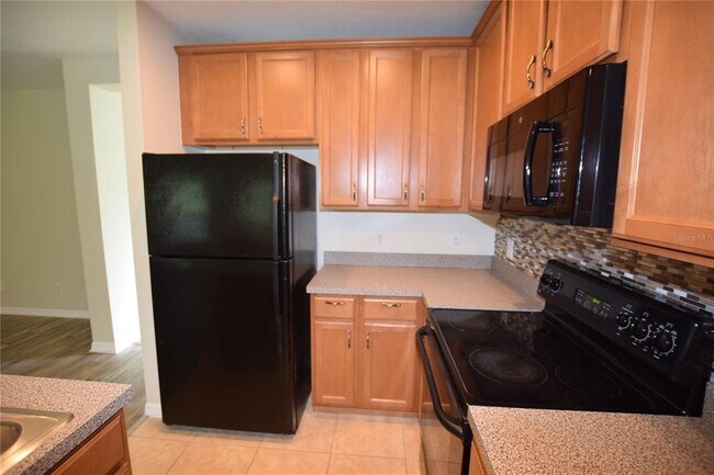 Building Photo - 9796 Tivoli Villa Dr