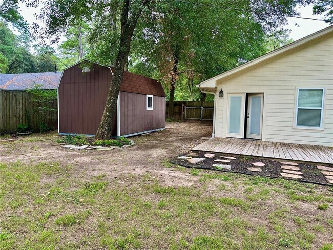Building Photo - 239 Ridgewood Dr