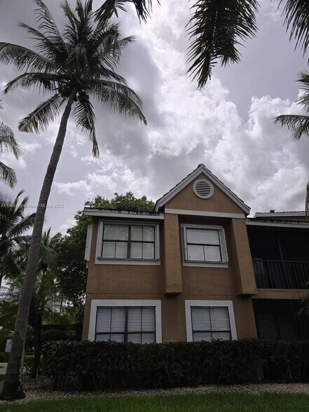 Primary Photo - 10681 SW 156th Pl