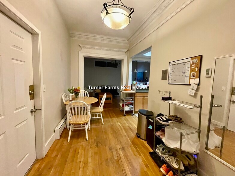 Building Photo - 42 Fenway