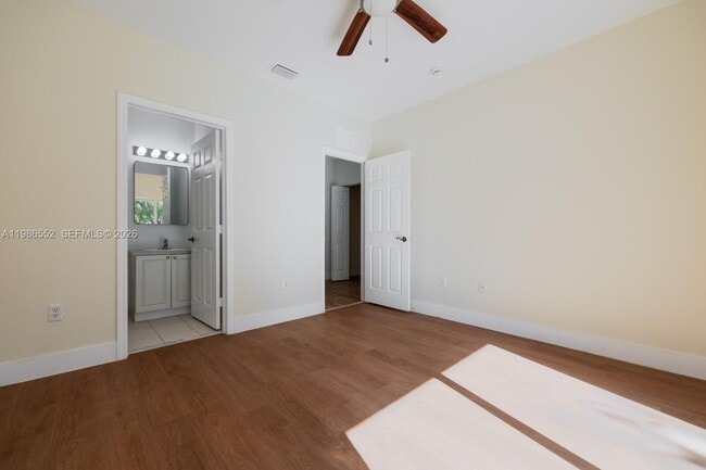 Building Photo - 1947 SE 24th Terrace