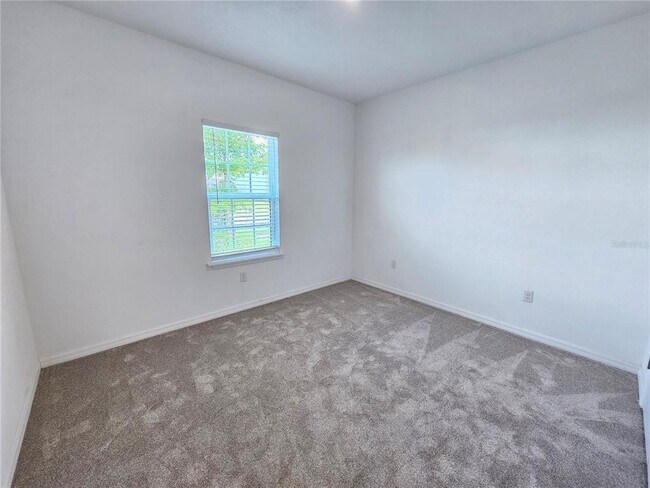 Building Photo - 10171 Milky Way Cir