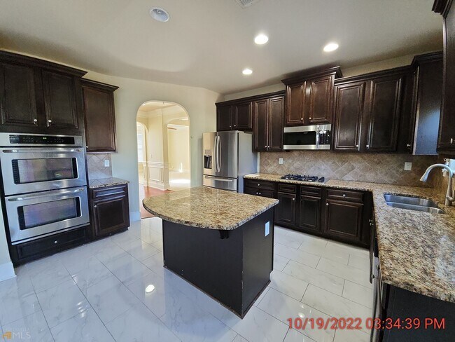 Building Photo - 336 Hitt Trce