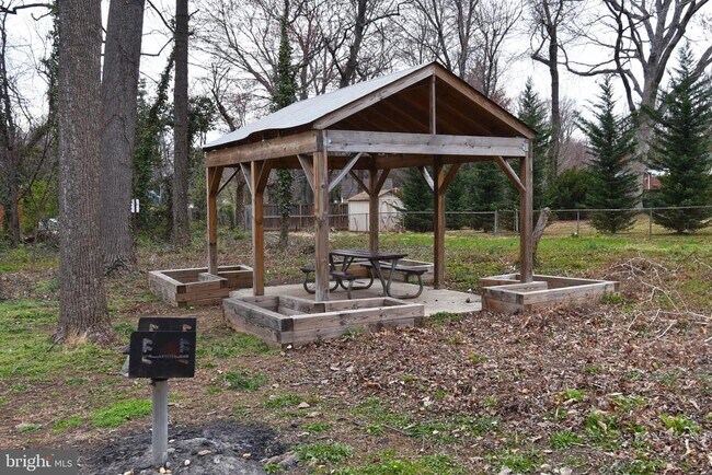 Building Photo - 7336 Lee Hwy