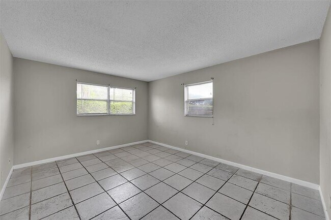 Building Photo - 11607 NW 29th St