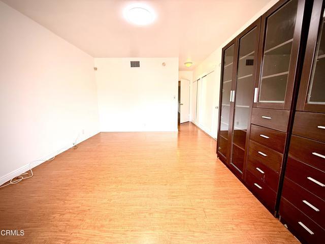 Building Photo - 1126 Louise Ave