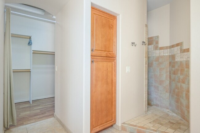 Building Photo - 39609 N 2nd Way