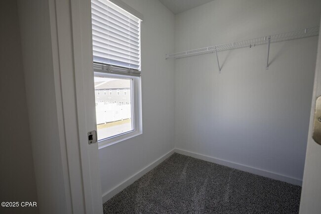 Building Photo - 5862 Tyndall Pkwy