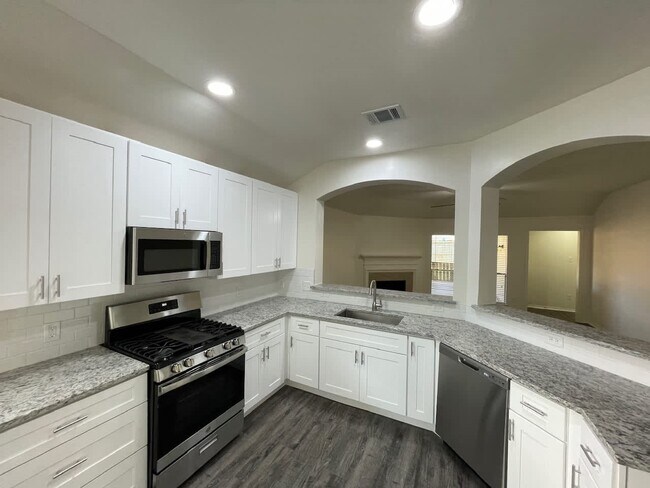 Building Photo - 15414 Misty Dawn Tr