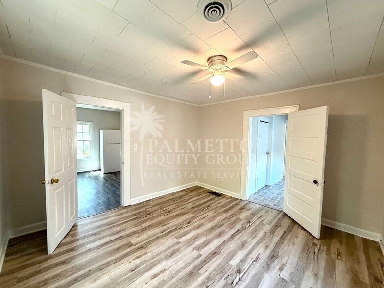 Building Photo - 3414 Summit Ave