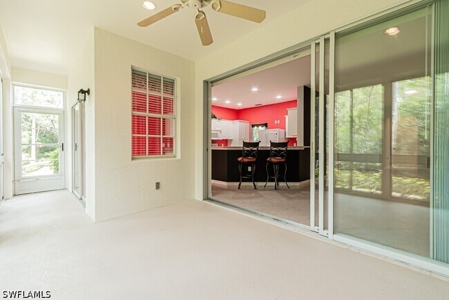 Building Photo - 2215 Hawksridge Dr