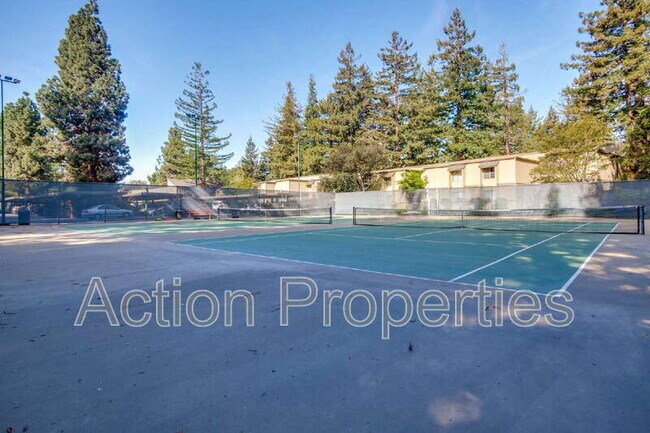 Building Photo - 505 Cypress Point Dr