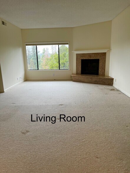 Building Photo - 1290 Sharon Park Dr
